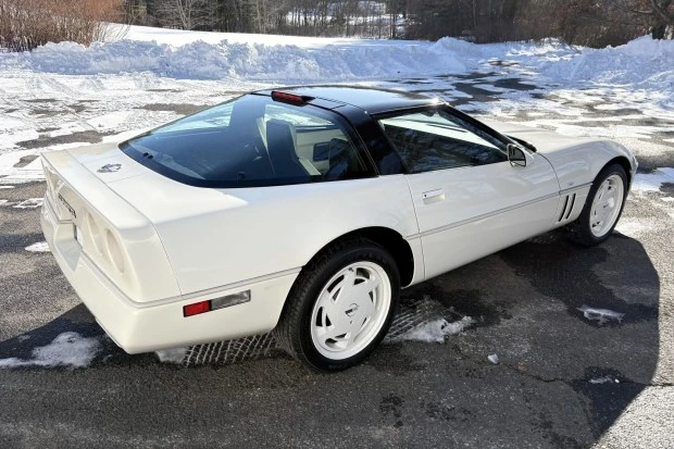 1988 Chevrolet Corvette C4 - Image 2 of 9