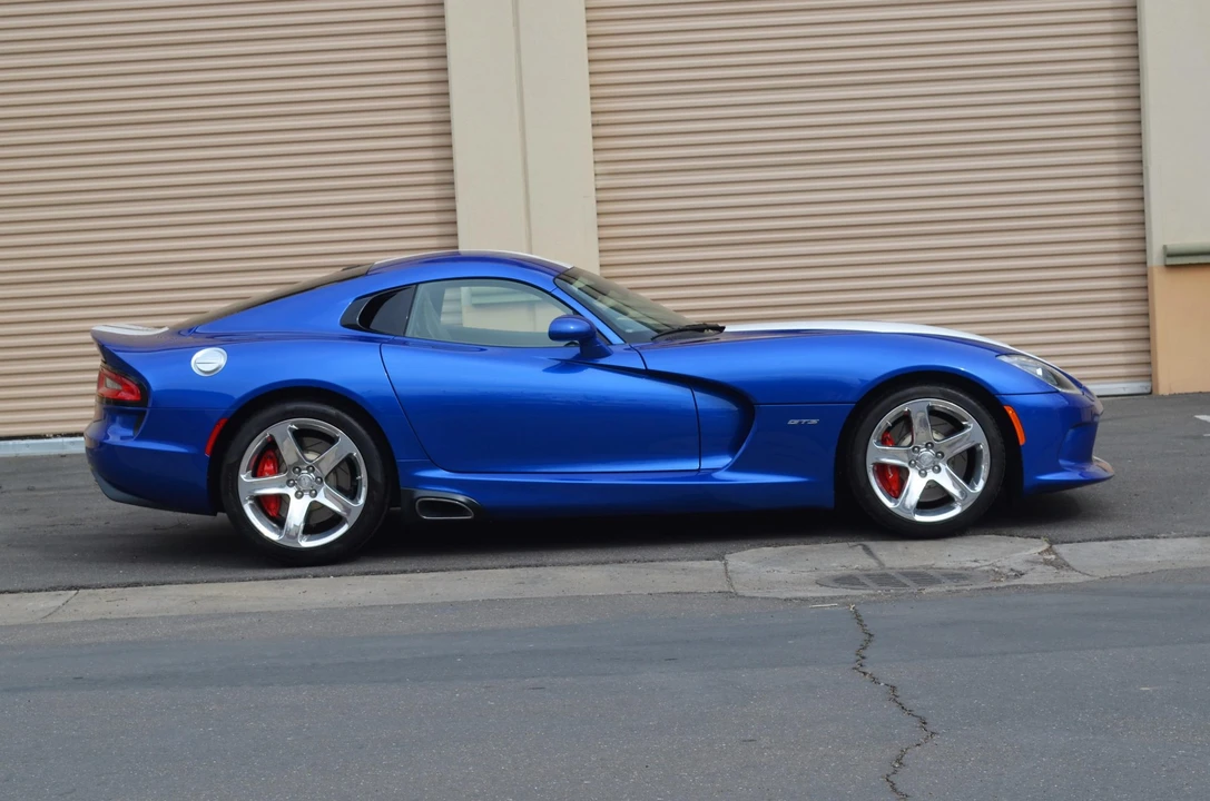 2013 Dodge Viper 5th Gen - Image 3 of 31