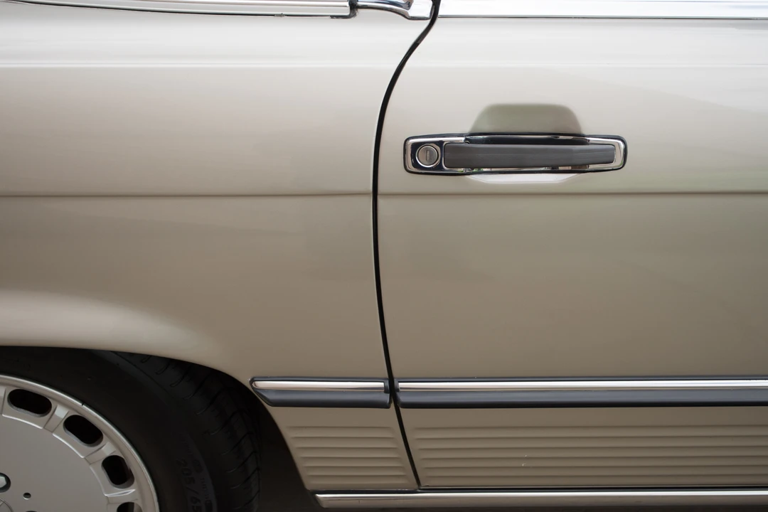 1987 Mercedes-Benz R107 SL-Class - Image 13 of 31