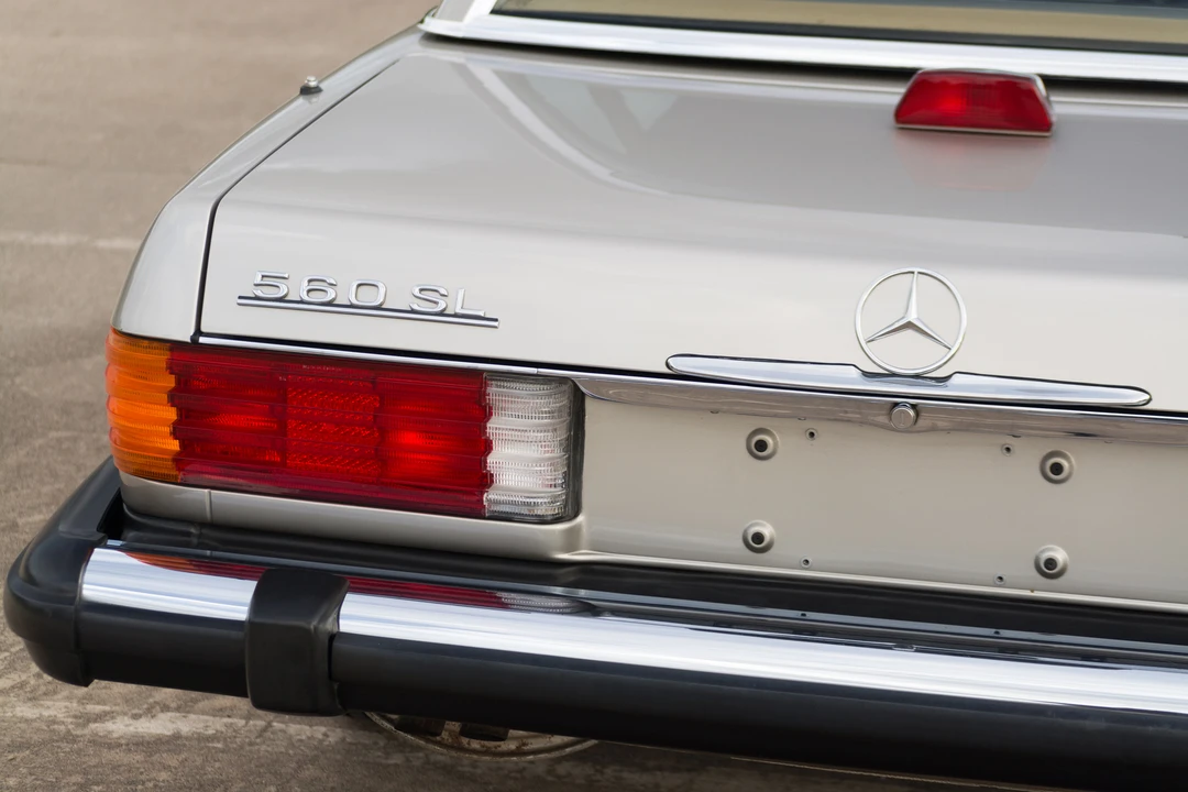1987 Mercedes-Benz R107 SL-Class - Image 17 of 31