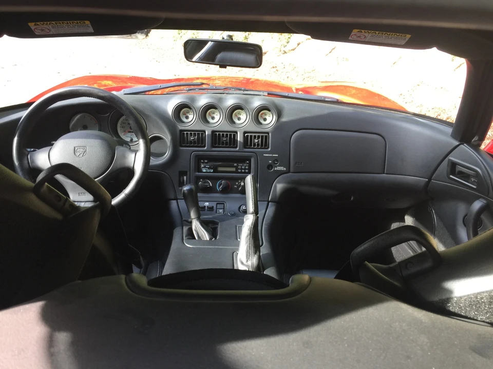 1998 Dodge Viper GTS 2nd Gen - Image 25 of 31