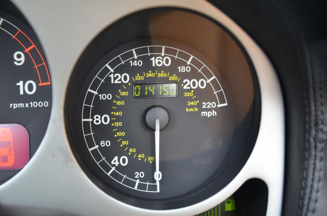 2001 Ferrari 360 Spider - Image 30 of 31