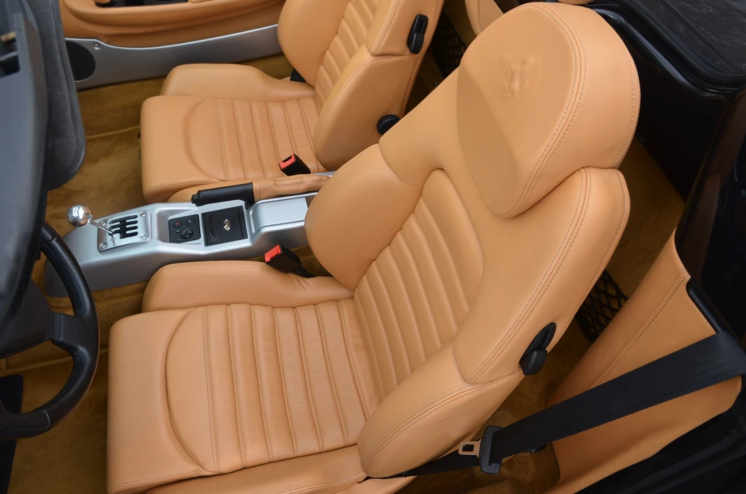 2001 Ferrari 360 Spider - Image 25 of 31