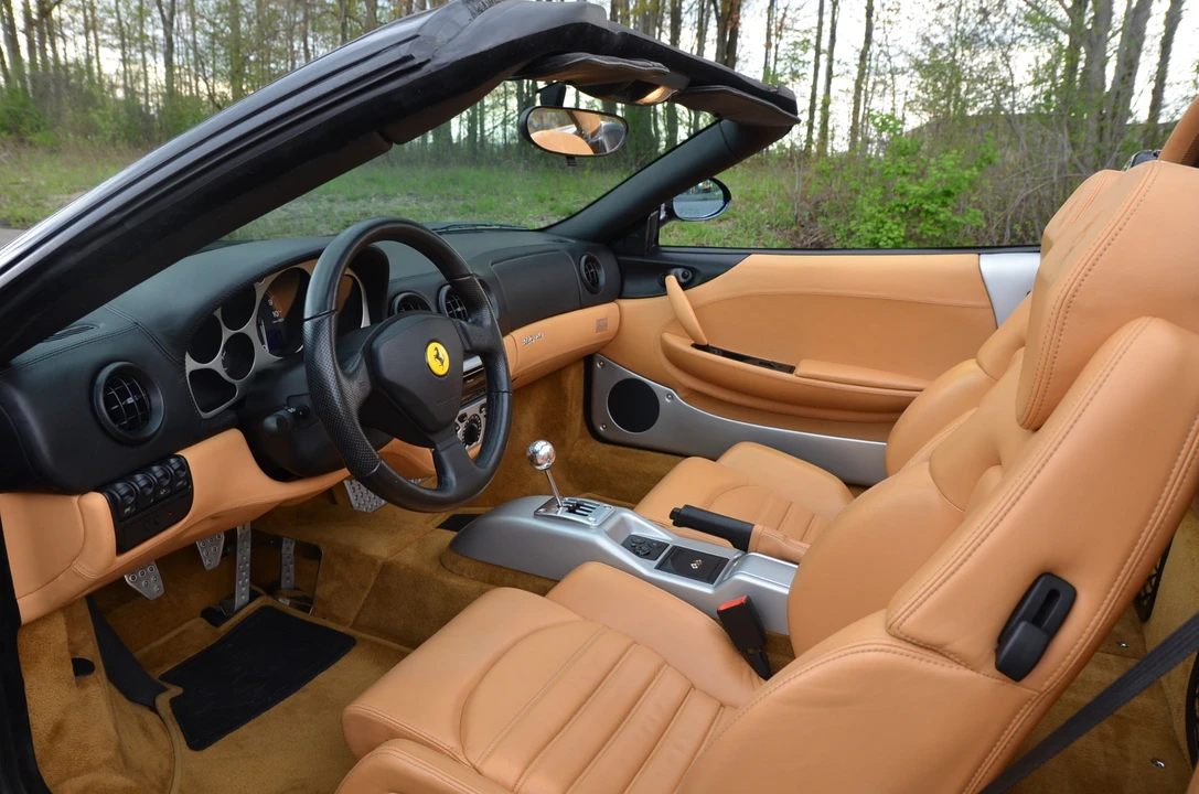 2001 Ferrari 360 Spider - Image 24 of 31