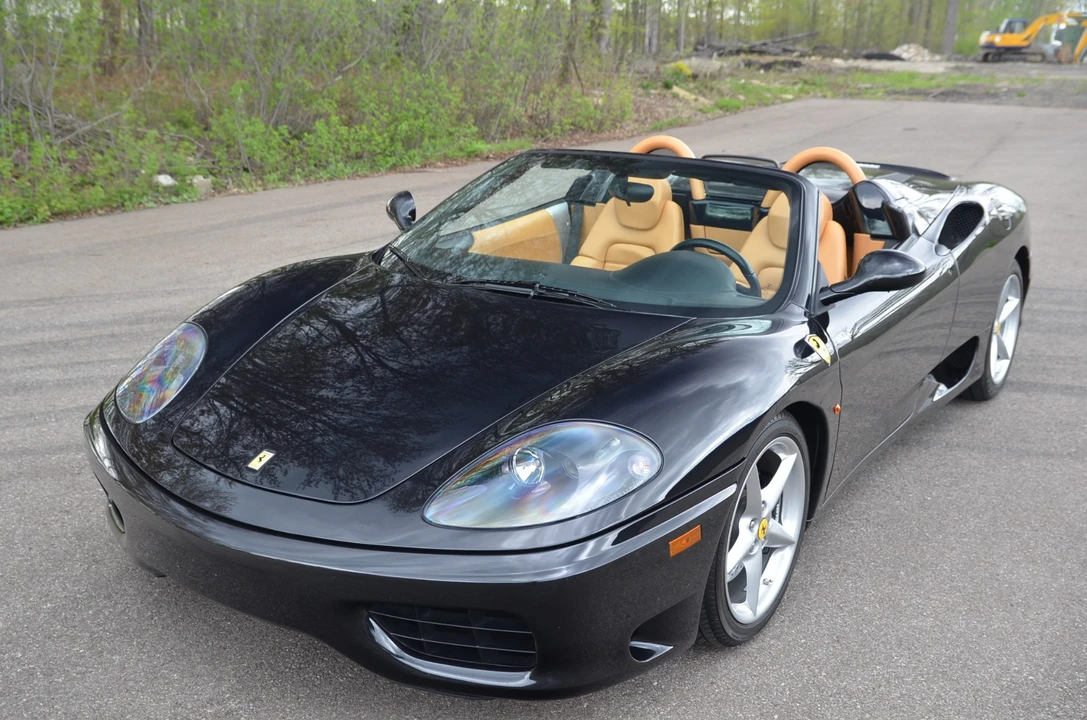 2001 Ferrari 360 Spider - Image 3 of 31