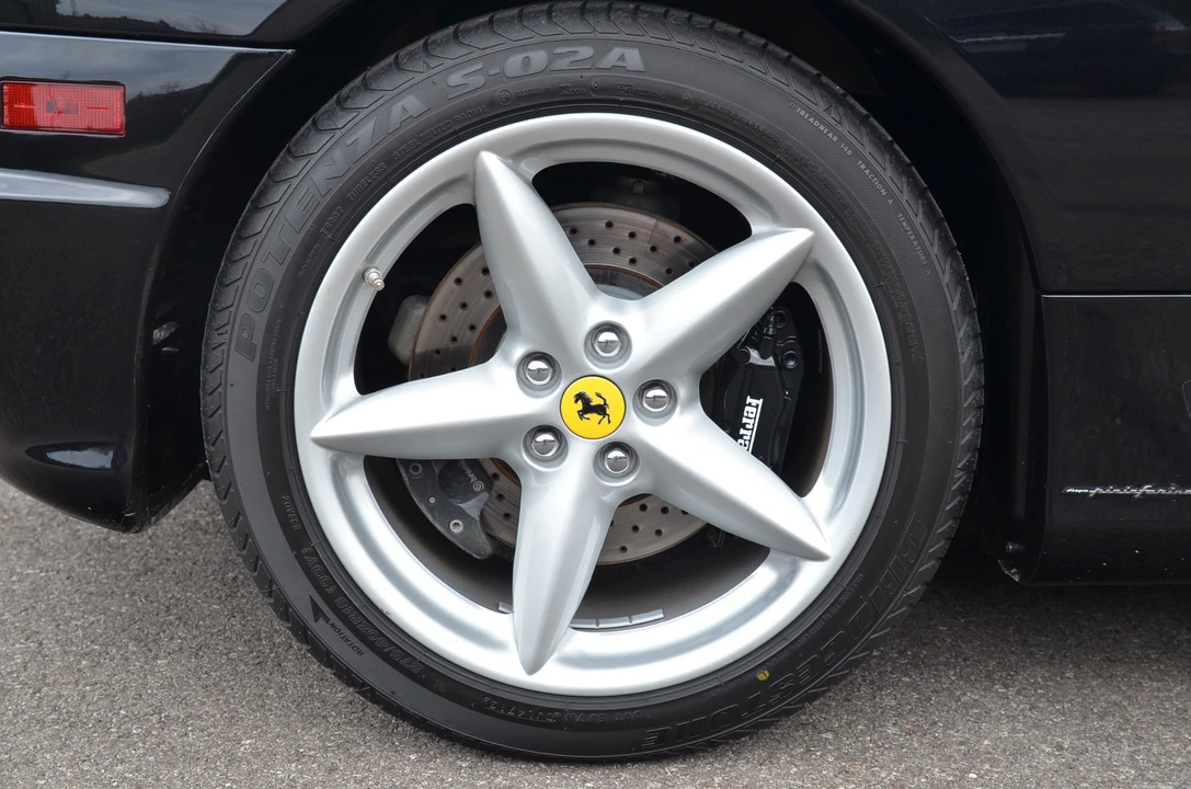 2001 Ferrari 360 Spider - Image 21 of 31