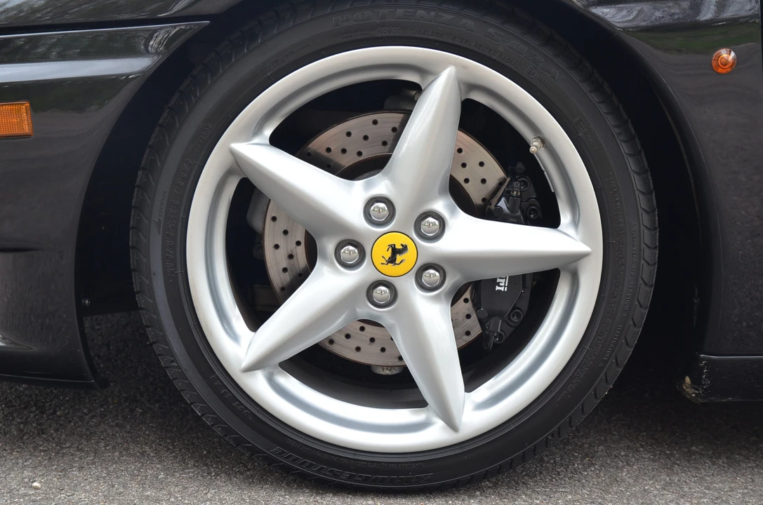 2001 Ferrari 360 Spider - Image 23 of 31