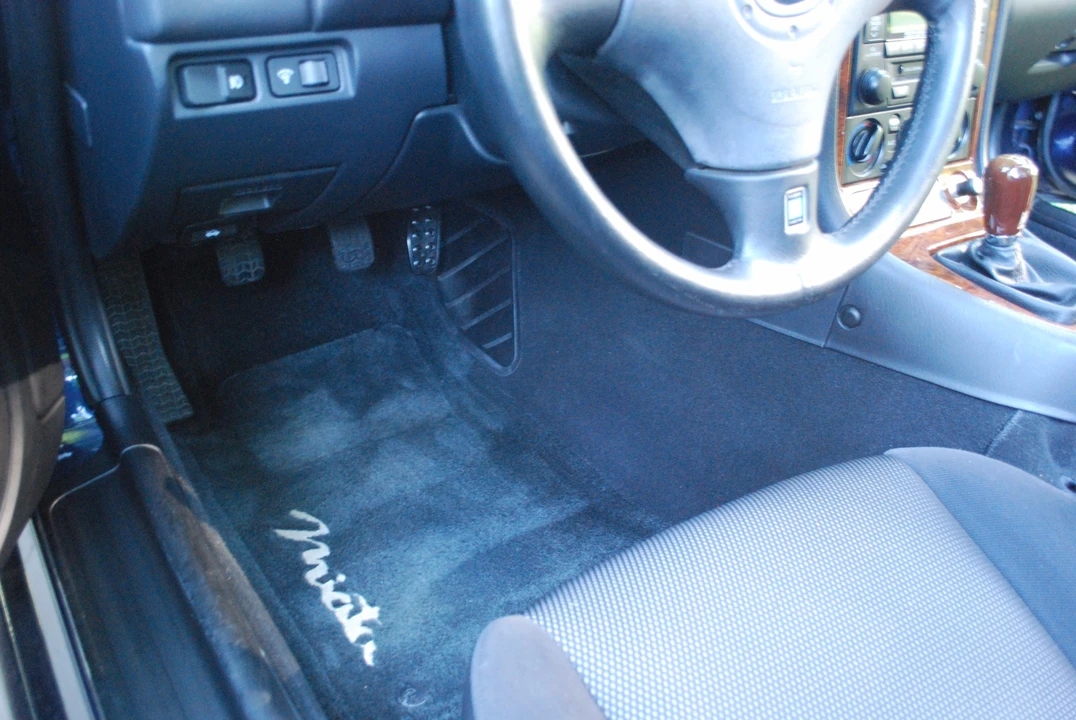 2001 Mazda NB MX-5 Miata - Image 26 of 31
