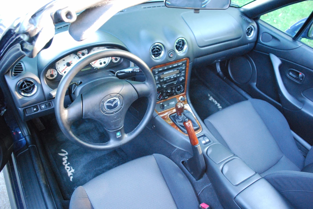 2001 Mazda NB MX-5 Miata - Image 22 of 31