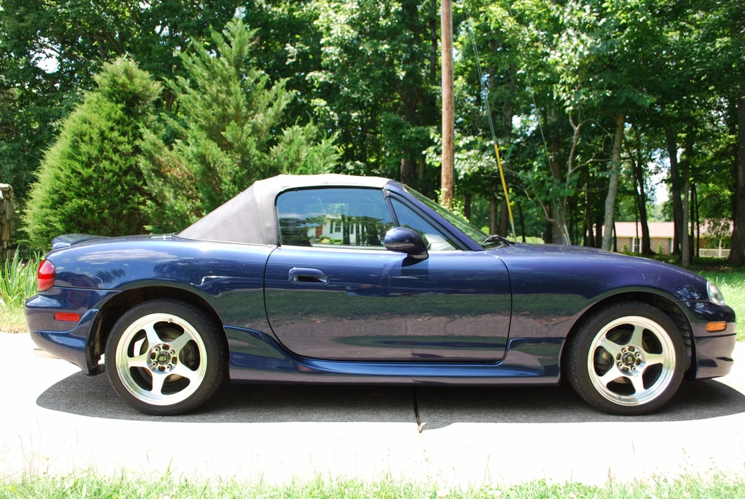 2001 Mazda NB MX-5 Miata - Image 6 of 31