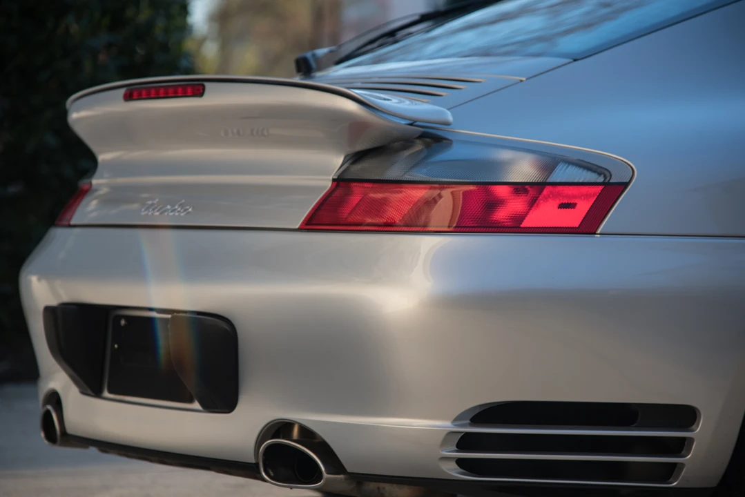2001 Porsche 996 Turbo - Image 30 of 31