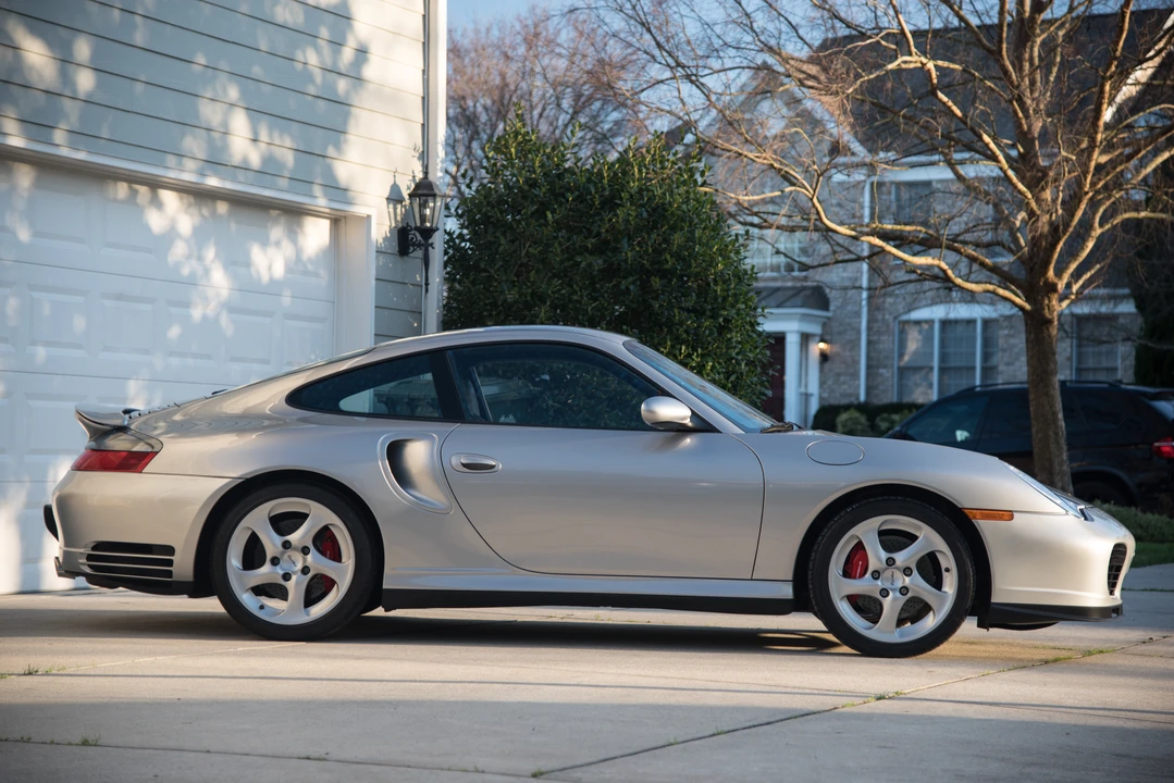 2001 Porsche 996 Turbo - Image 9 of 31