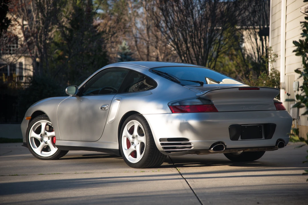 2001 Porsche 996 Turbo - Image 4 of 31