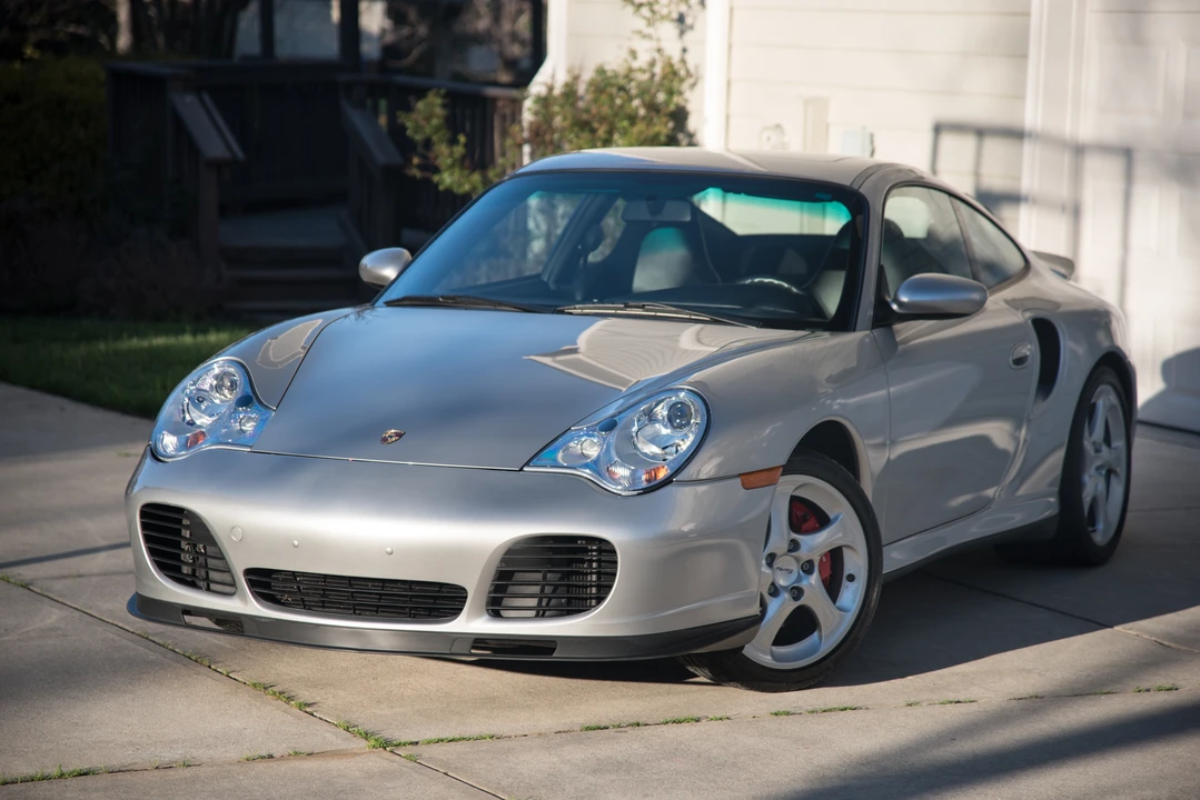 2001 Porsche 996 Turbo - Image 2 of 31