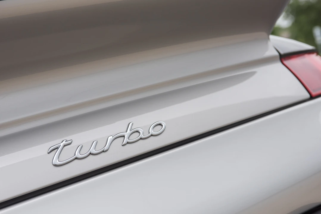 2001 Porsche 996 Turbo - Image 23 of 31