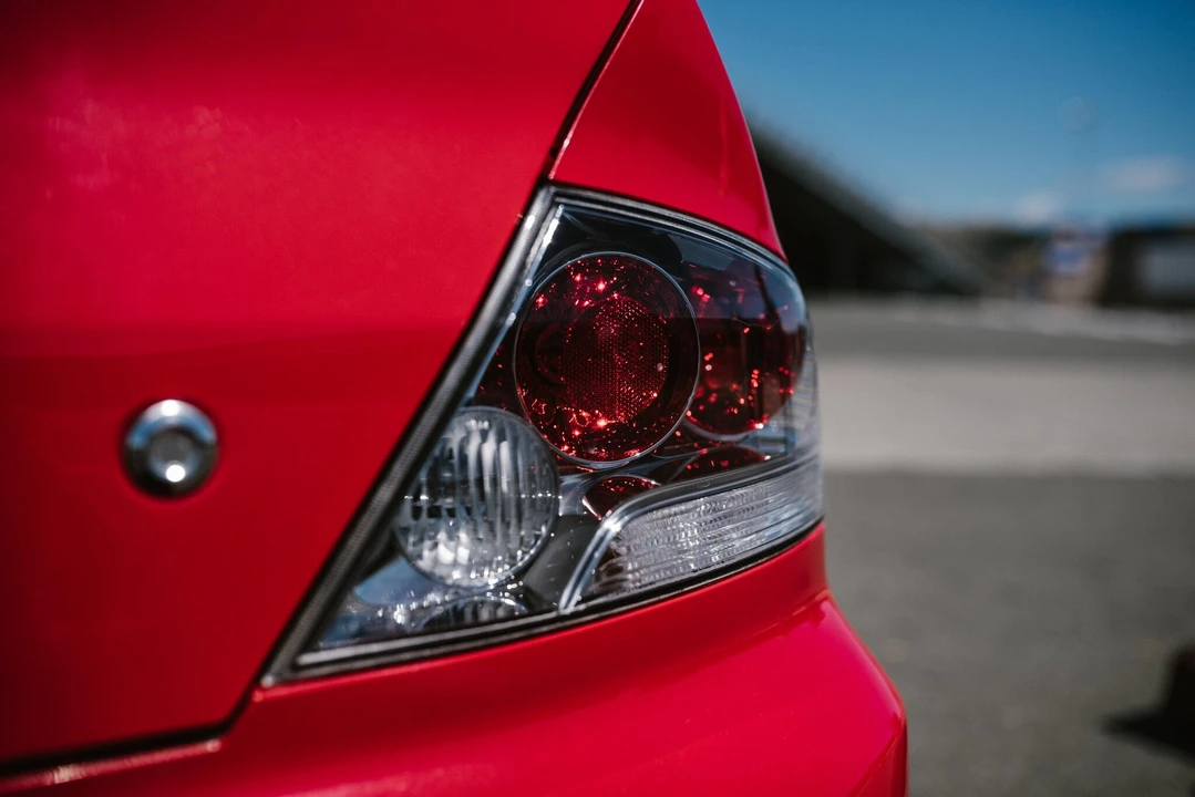 2005 Mitsubishi Lancer Evolution VIII 7th Gen - Image 13 of 31
