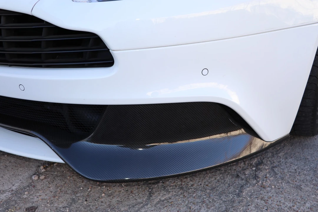 2015 Aston Martin Vanquish 2nd Gen - Image 28 of 31