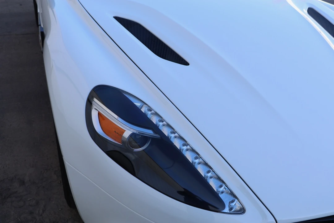 2015 Aston Martin Vanquish 2nd Gen - Image 23 of 31