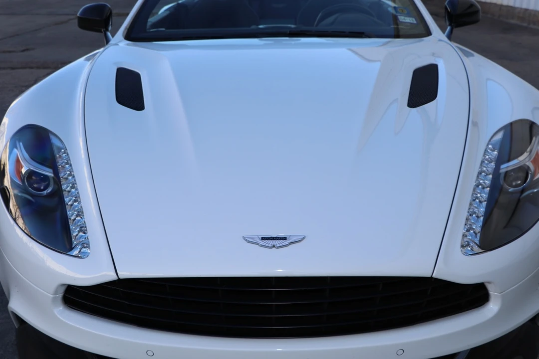 2015 Aston Martin Vanquish 2nd Gen - Image 21 of 31