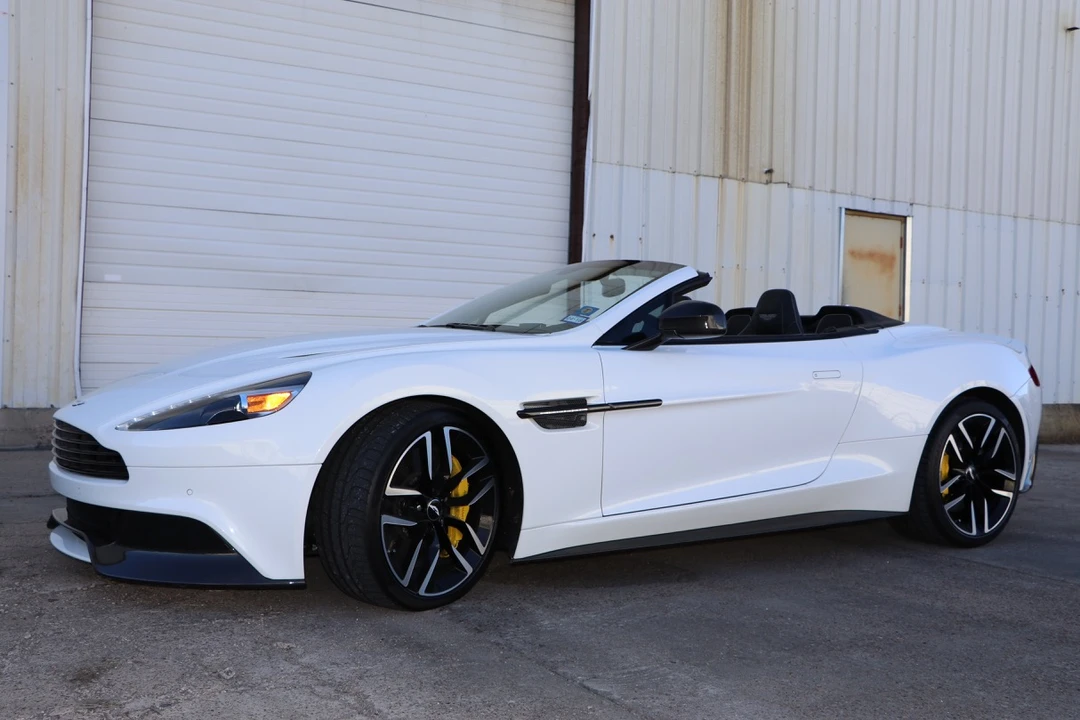 2015 Aston Martin Vanquish 2nd Gen - Image 7 of 31