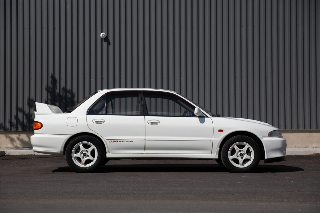 1994 Mitsubishi Lancer Evolution II 5th Gen - Image 12 of 31