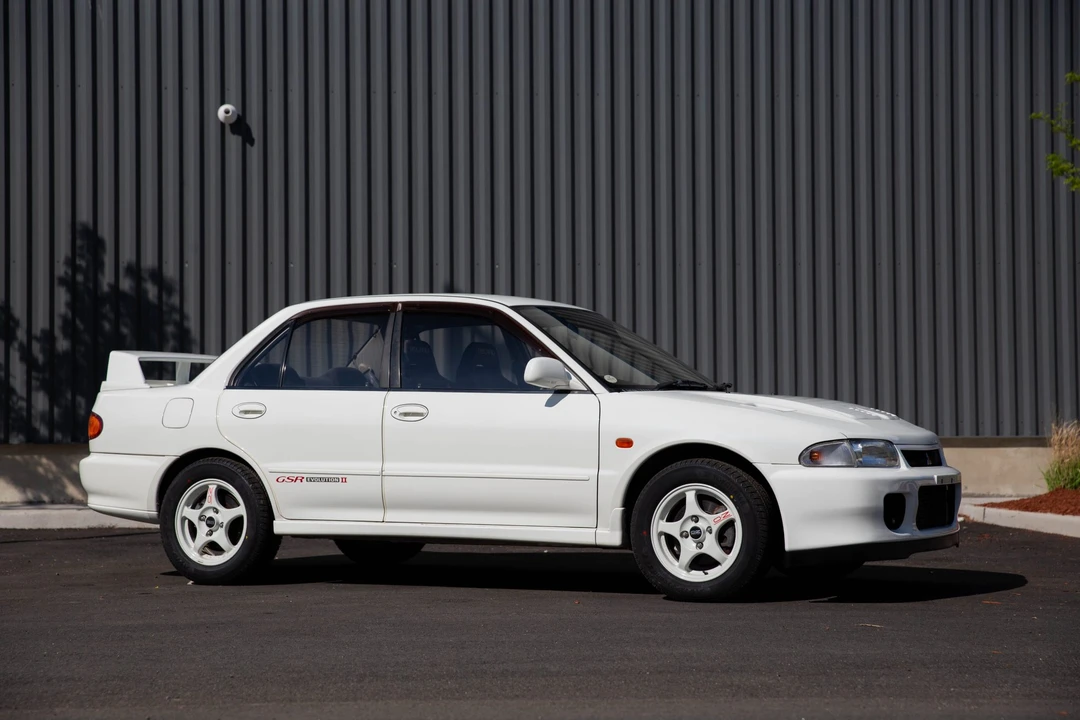 1994 Mitsubishi Lancer Evolution II 5th Gen - Image 13 of 31
