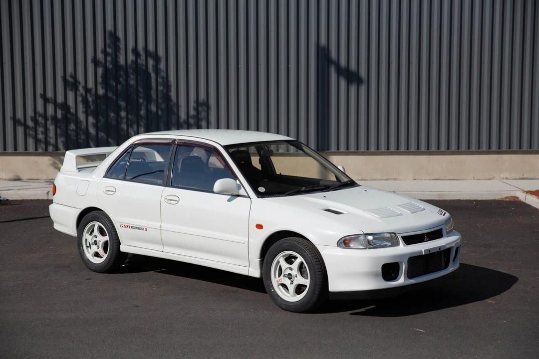 1994 Mitsubishi Lancer Evolution II 5th Gen - Image 15 of 31