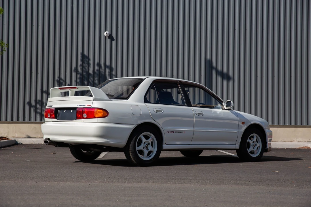 1994 Mitsubishi Lancer Evolution II 5th Gen - Image 11 of 31