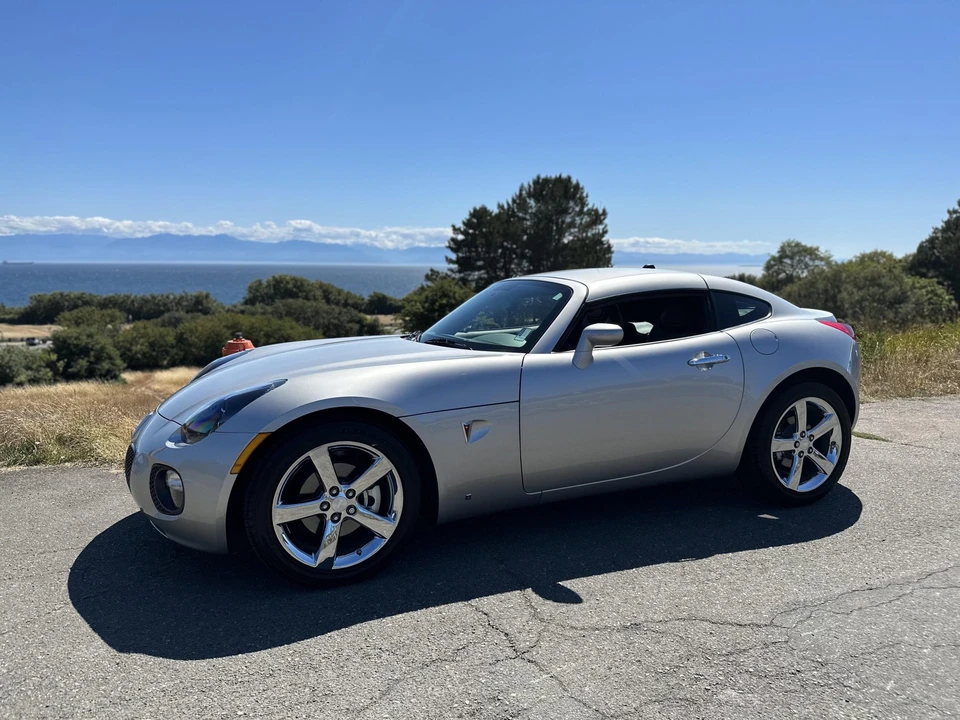 2009 Pontiac Solstice GXP - Image 19 of 31