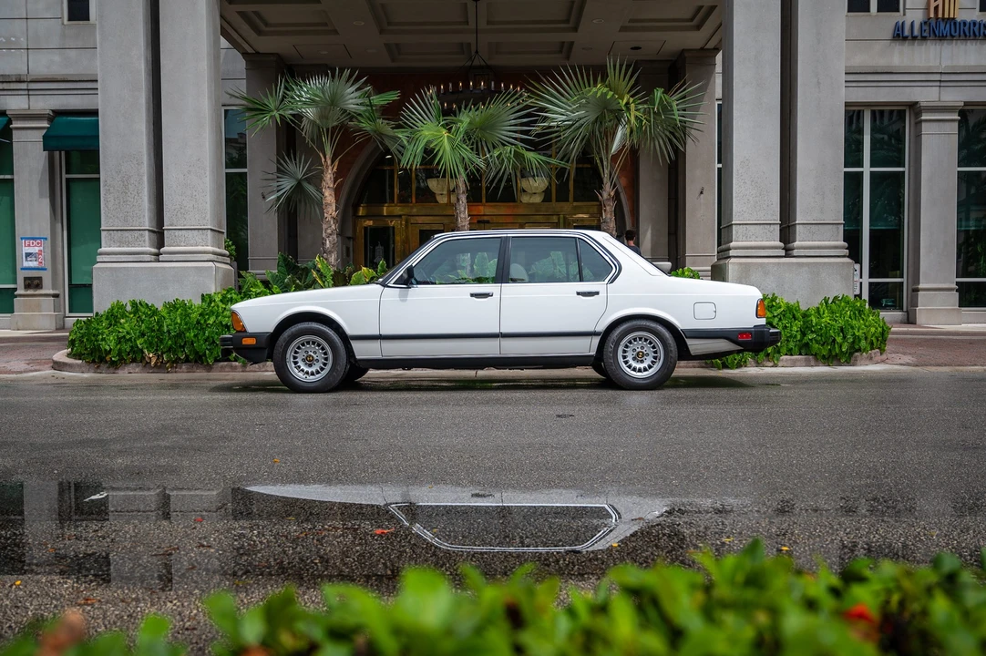 1983 BMW E23 7 Series - Image 4 of 31