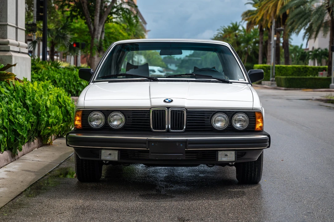 1983 BMW E23 7 Series - Image 10 of 31