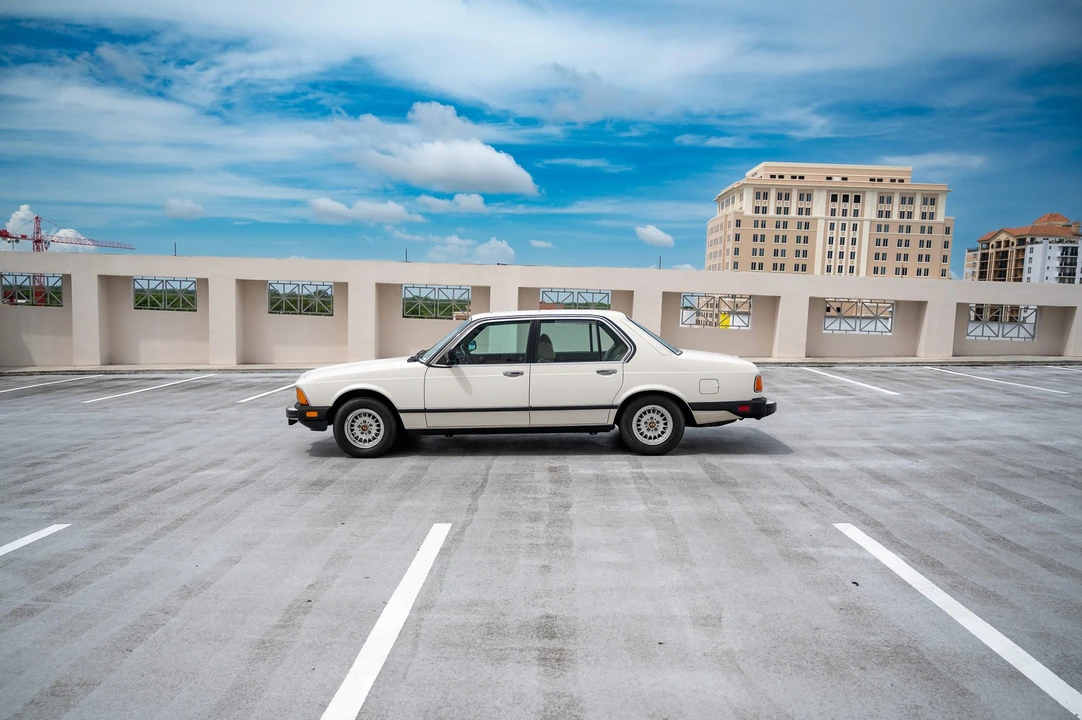 1983 BMW E23 7 Series - Image 17 of 31
