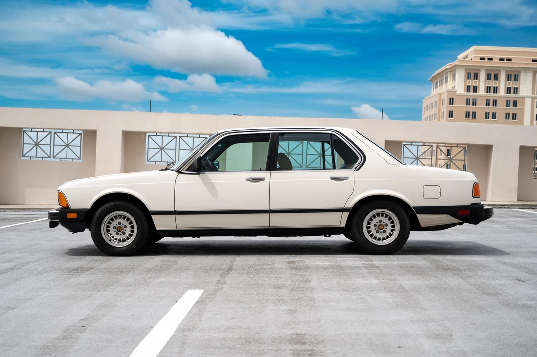 1983 BMW E23 7 Series - Image 18 of 31