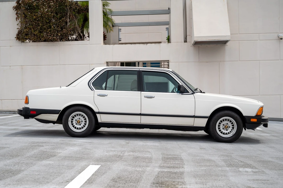 1983 BMW E23 7 Series - Image 30 of 31