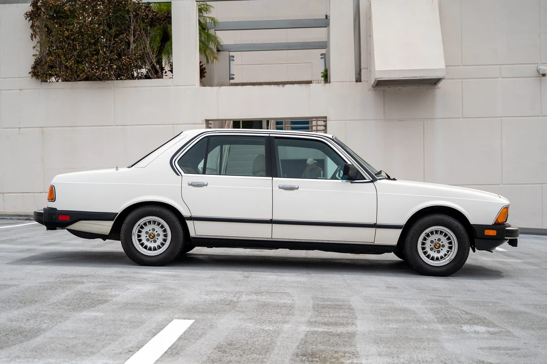1983 BMW E23 7 Series - Image 31 of 31