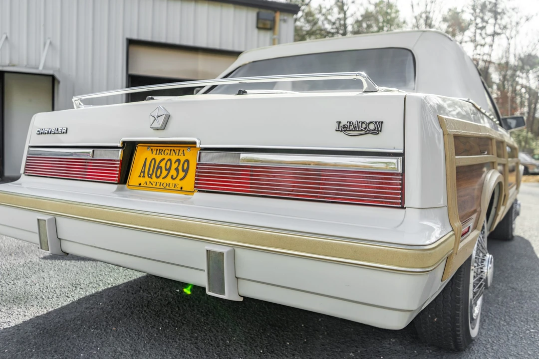 1983 Chrysler LeBaron - Image 8 of 31