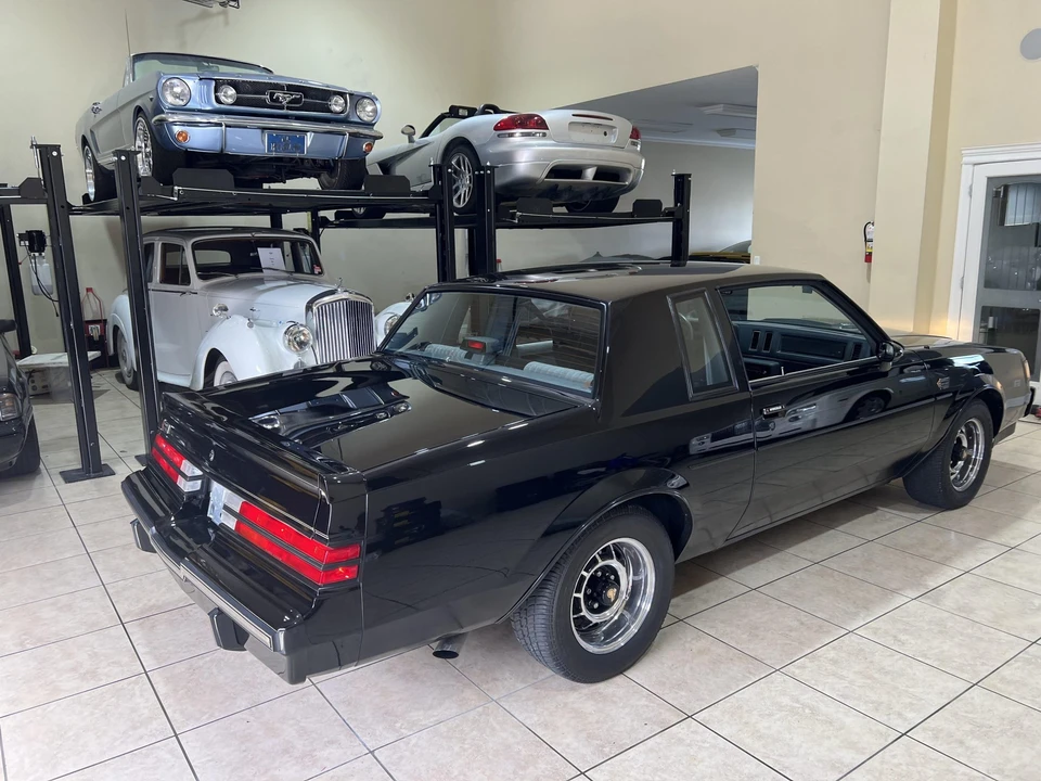 1987 Buick Grand National - Image 25 of 31