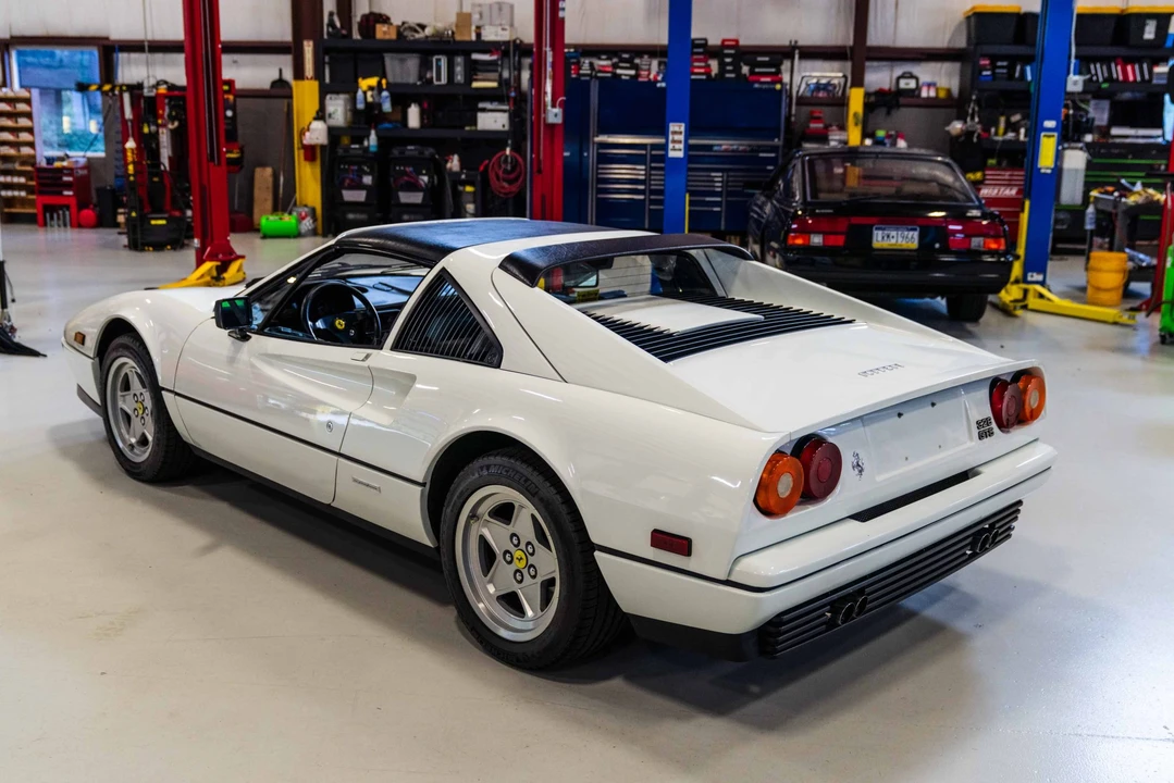 1987 Ferrari 328 GTS - Image 25 of 31