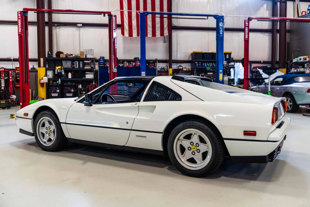 1987 Ferrari 328 GTS - Image 7 of 31