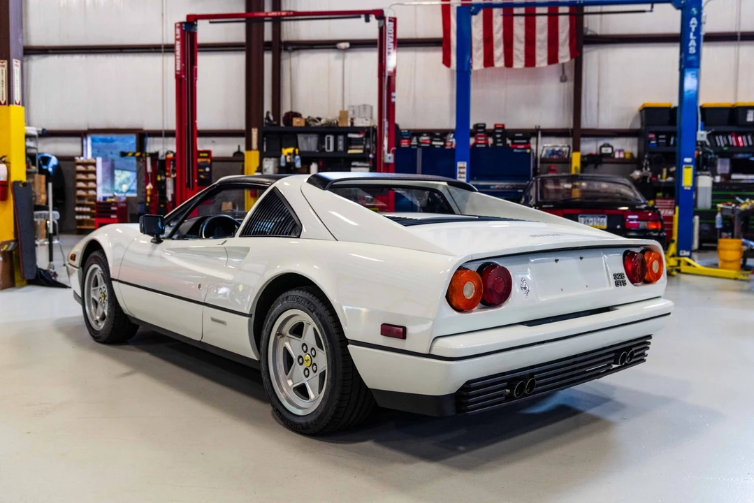 1987 Ferrari 328 GTS - Image 8 of 31