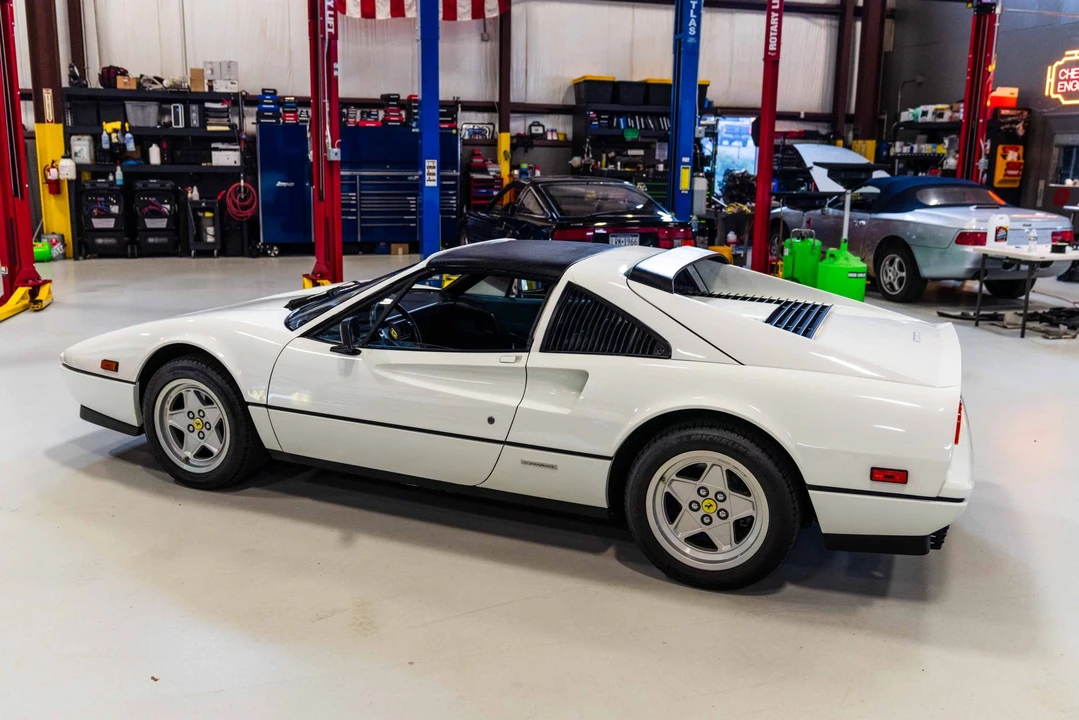 1987 Ferrari 328 GTS - Image 24 of 31