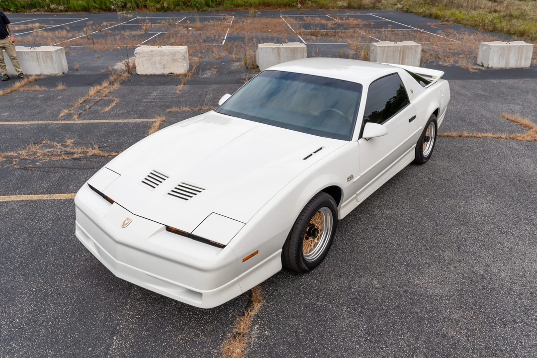 1987 Pontiac Firebird Trans Am 3rd Gen - Image 10 of 31