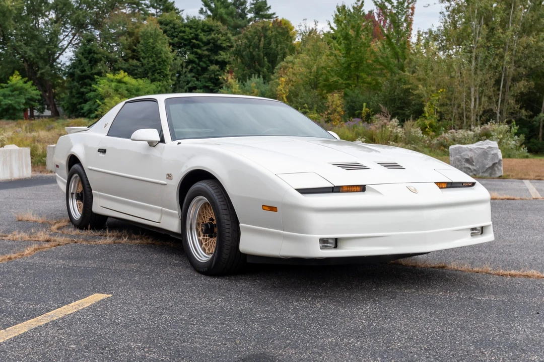 1987 Pontiac Firebird Trans Am 3rd Gen - Image 4 of 31