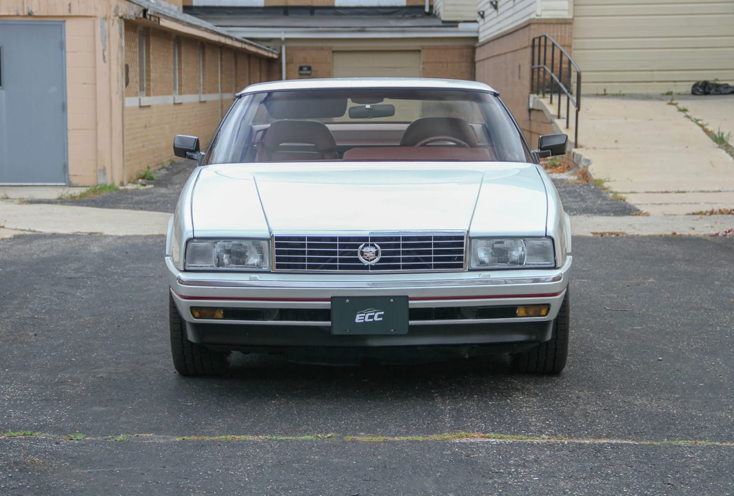 1988 Cadillac Allante - Image 8 of 31