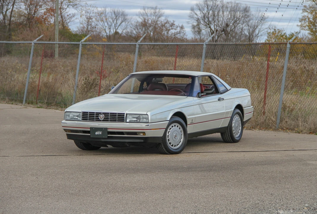 1988 Cadillac Allante - Image 31 of 31