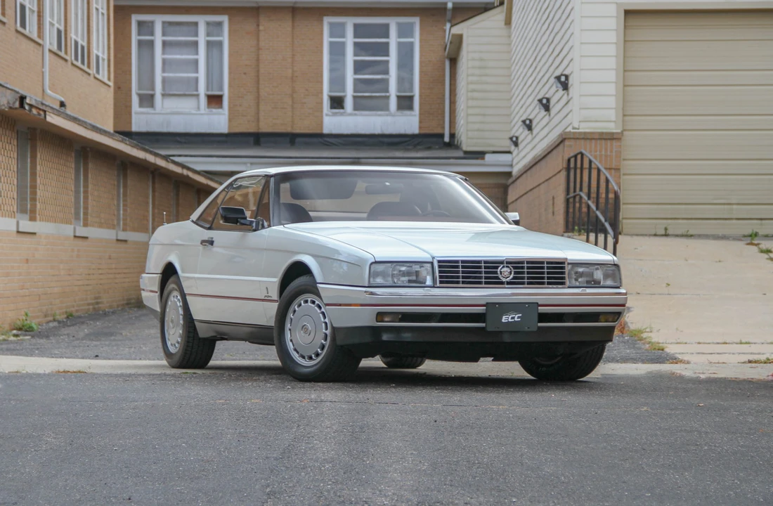 1988 Cadillac Allante - Image 6 of 31