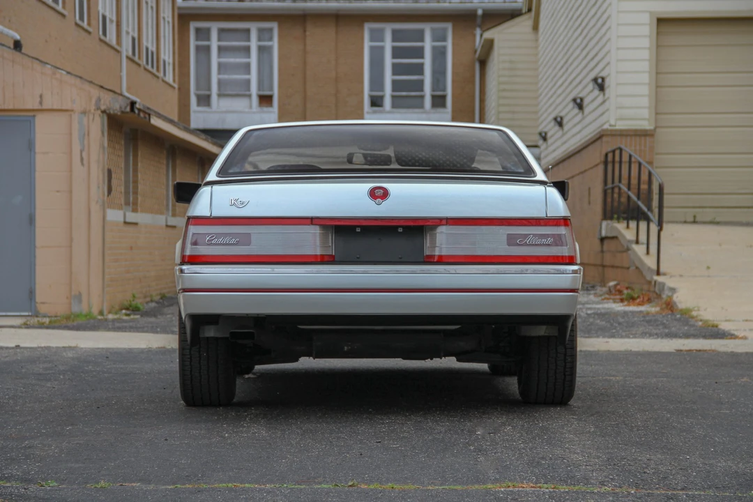 1988 Cadillac Allante - Image 25 of 31