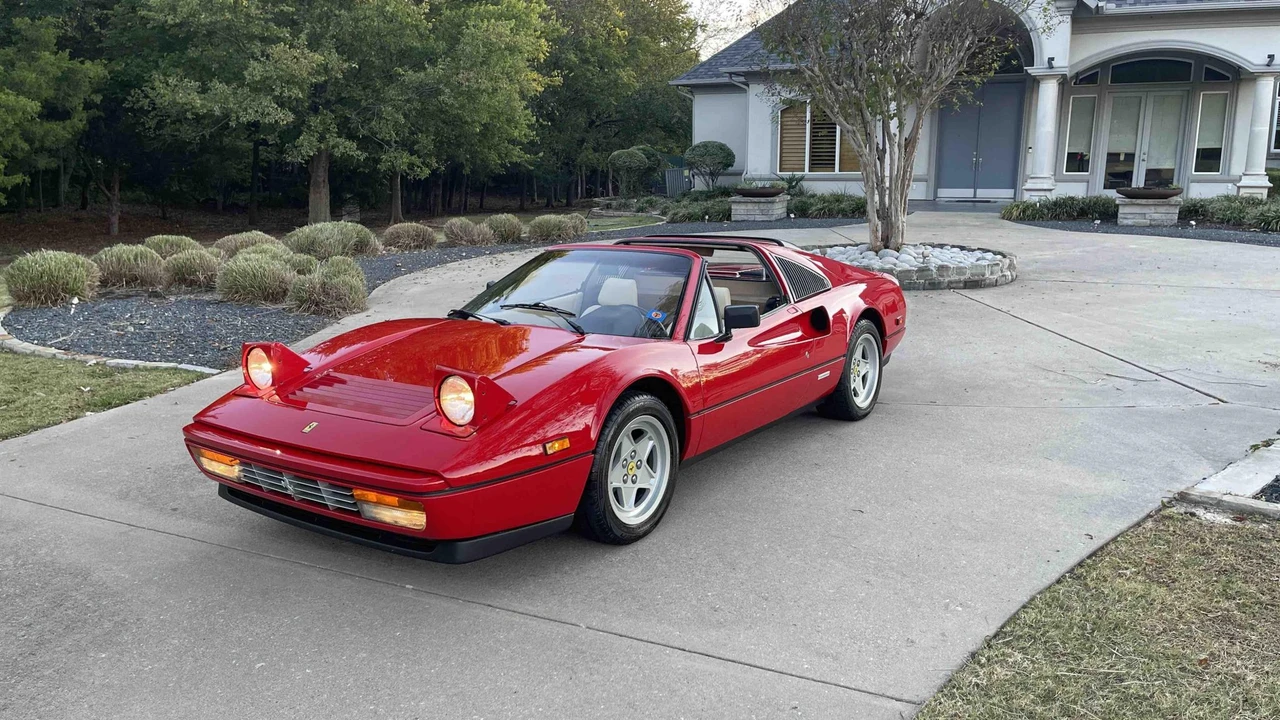 1988 Ferrari 328 GTS - Image 8 of 31