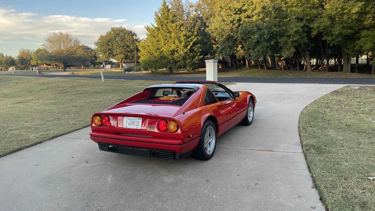 1988 Ferrari 328 GTS - Image 19 of 31