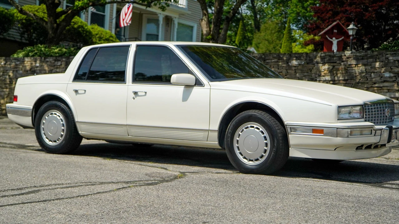 1989 Cadillac Seville - Image 24 of 31